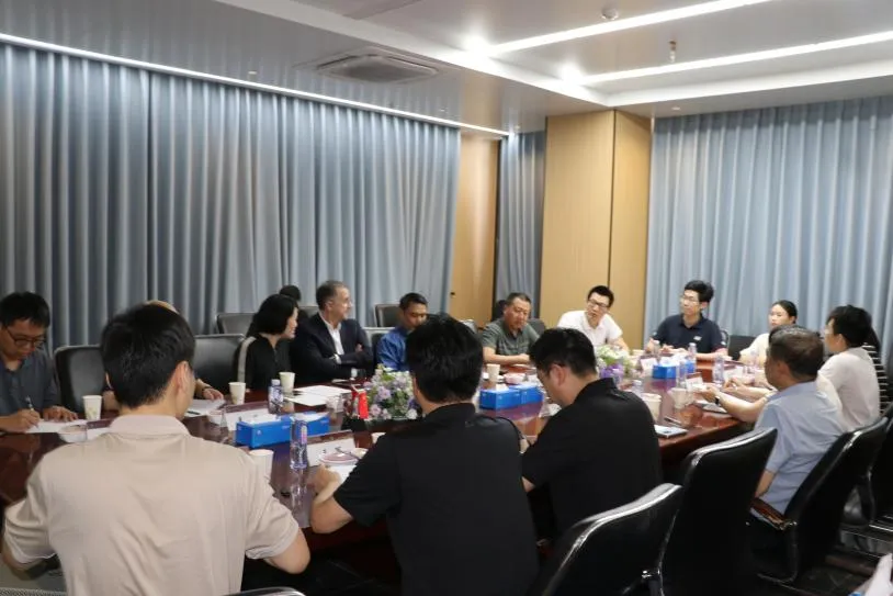 學(xué)院匯聚了一批醫(yī)療儀器設(shè)計、智能醫(yī)療裝備等領(lǐng)域的頂尖科研團(tuán)隊